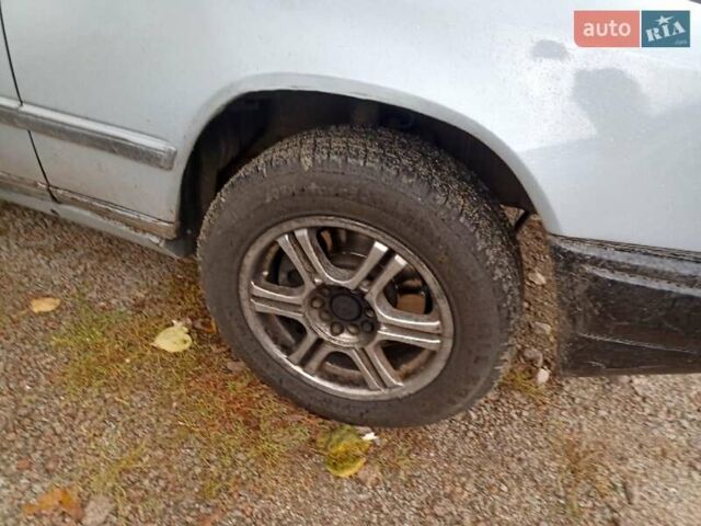 Мерседес Е-Класс 1988 в Борисполе на Automoto.ua Серый Мерседес Е-Класс, объемом двигателя 2.3 л и пробегом 270 тыс. км за 2500 $, фото 6 на Automoto.ua