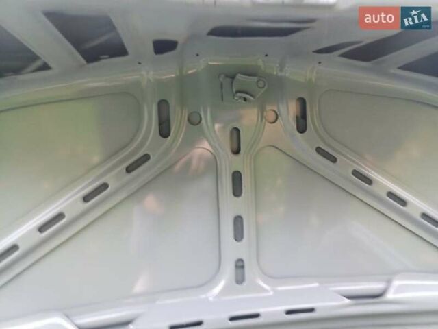 Мерседес Е-Класс 1988 в Борисполе на Automoto.ua Серый Мерседес Е-Класс, объемом двигателя 2.3 л и пробегом 270 тыс. км за 2500 $, фото 55 на Automoto.ua