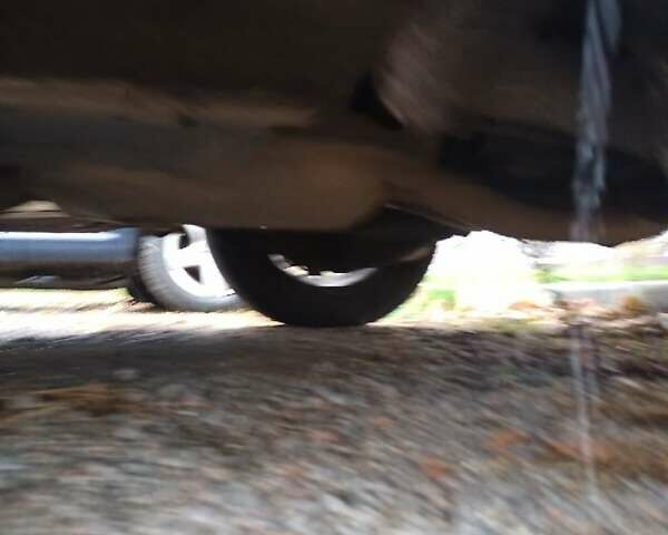 Мерседес Е-Класс 1988 в Борисполе на Automoto.ua Серый Мерседес Е-Класс, объемом двигателя 2.3 л и пробегом 270 тыс. км за 2500 $, фото 52 на Automoto.ua