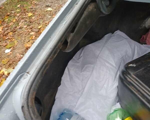 Мерседес Е-Класс 1988 в Борисполе на Automoto.ua Серый Мерседес Е-Класс, объемом двигателя 2.3 л и пробегом 270 тыс. км за 2500 $, фото 58 на Automoto.ua