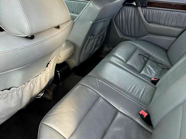 Мерседес Е-Клас 1989 у Черкасах на Automoto.ua Сірий Мерседес Е-Клас, об'ємом двигуна 2.3 л та пробігом 0 тис. км за 2000 $, фото 6 на Automoto.ua