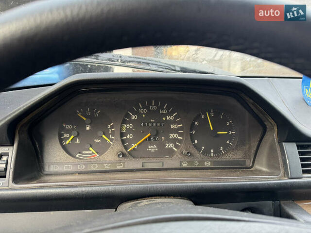 Серый Мерседес Е-Класс, объемом двигателя 2 л и пробегом 417 тыс. км за 1700 $, фото 10 на Automoto.ua