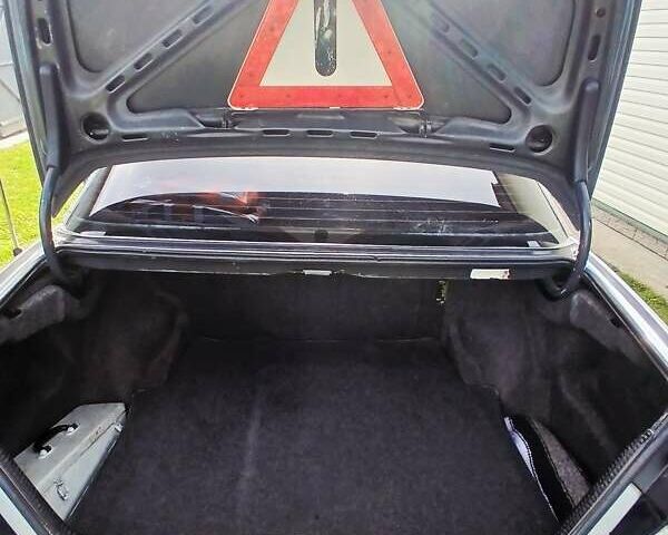 Сірий Мерседес Е-Клас, об'ємом двигуна 2 л та пробігом 360 тис. км за 3200 $, фото 7 на Automoto.ua