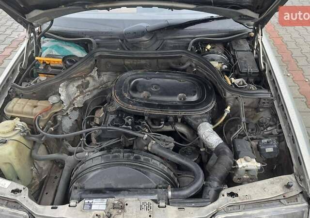 Серый Мерседес Е-Класс, объемом двигателя 2 л и пробегом 430 тыс. км за 1500 $, фото 11 на Automoto.ua