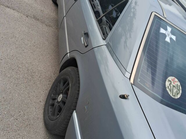 Сірий Мерседес Е-Клас, об'ємом двигуна 2.3 л та пробігом 3 тис. км за 1300 $, фото 3 на Automoto.ua