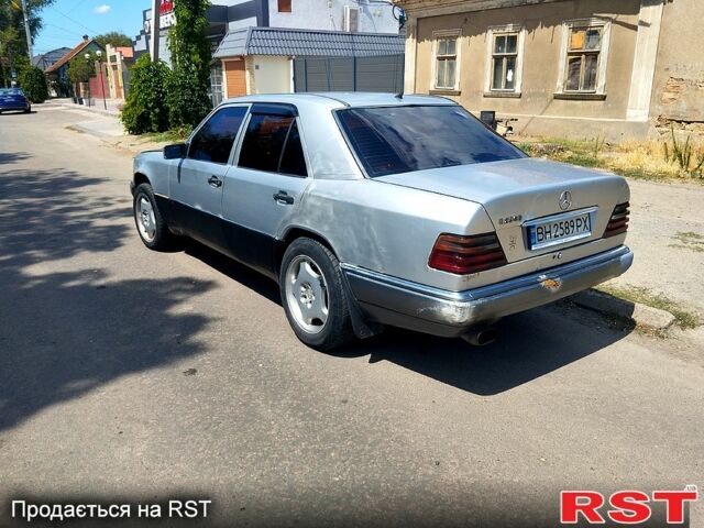 Сірий Мерседес Е-Клас, об'ємом двигуна 2.5 л та пробігом 0 тис. км за 2000 $, фото 2 на Automoto.ua
