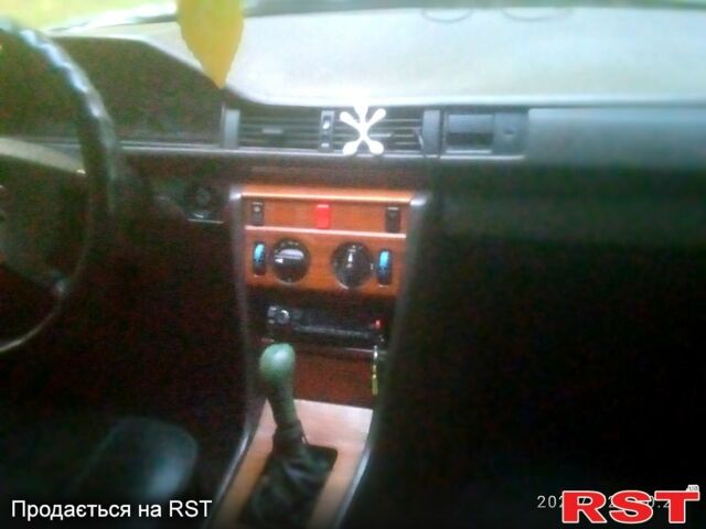 Серый Мерседес Е-Класс, объемом двигателя 2.6 л и пробегом 0 тыс. км за 1600 $, фото 1 на Automoto.ua