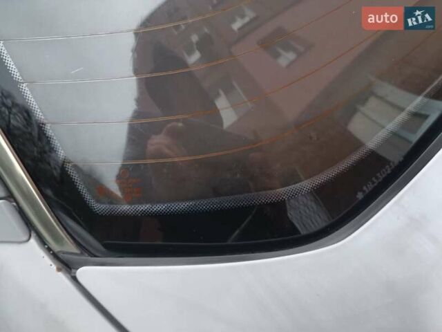 Сірий Мерседес Е-Клас, об'ємом двигуна 1.99 л та пробігом 403 тис. км за 2999 $, фото 14 на Automoto.ua