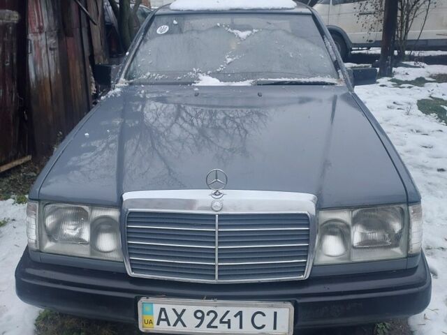 Серый Мерседес Е-Класс, объемом двигателя 2.3 л и пробегом 1 тыс. км за 1157 $, фото 8 на Automoto.ua