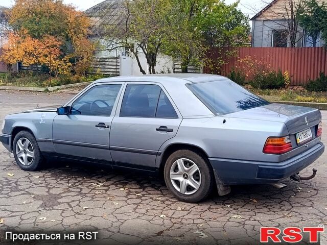 Мерседес Е-Класс 1990 в Первомайском на Automoto.ua Серый Мерседес Е-Класс, объемом двигателя 2.3 л и пробегом 0 тыс. км за 1950 $, фото 3 на Automoto.ua