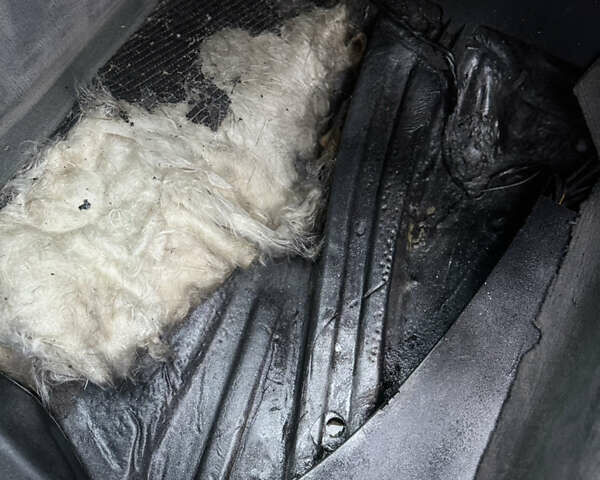 Серый Мерседес Е-Класс, объемом двигателя 2.6 л и пробегом 400 тыс. км за 4800 $, фото 25 на Automoto.ua