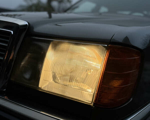 Серый Мерседес Е-Класс, объемом двигателя 2.6 л и пробегом 400 тыс. км за 4800 $, фото 21 на Automoto.ua