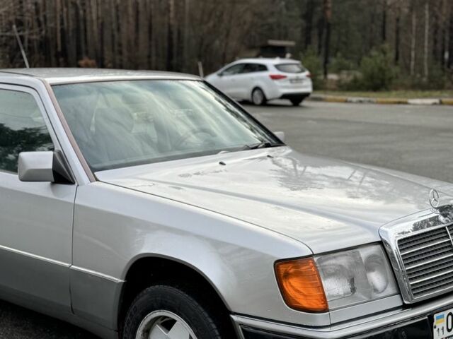 Серый Мерседес Е-Класс, объемом двигателя 2.3 л и пробегом 163 тыс. км за 8000 $, фото 7 на Automoto.ua