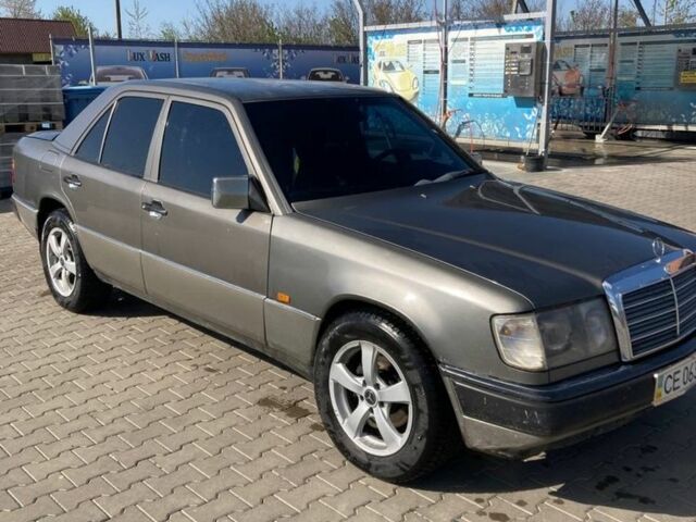 Серый Мерседес Е-Класс, объемом двигателя 2 л и пробегом 417 тыс. км за 2500 $, фото 2 на Automoto.ua