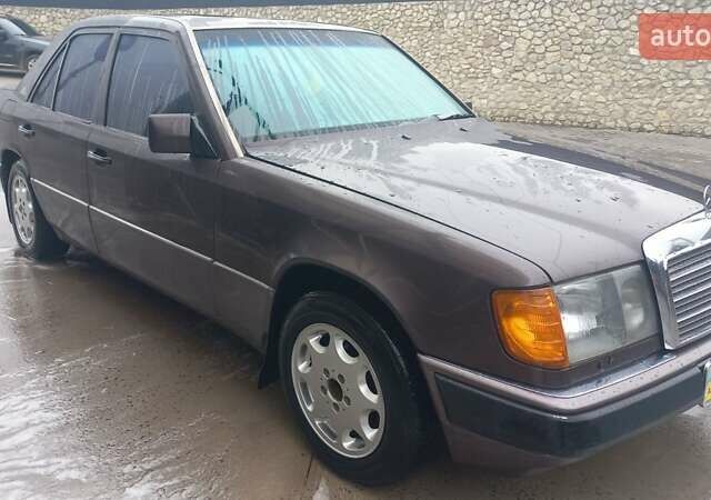 Сірий Мерседес Е-Клас, об'ємом двигуна 2.3 л та пробігом 452 тис. км за 2700 $, фото 6 на Automoto.ua