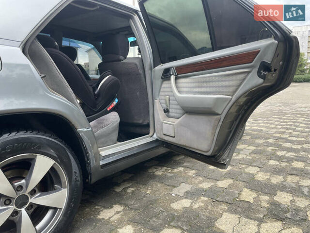 Серый Мерседес Е-Класс, объемом двигателя 2 л и пробегом 296 тыс. км за 2500 $, фото 20 на Automoto.ua