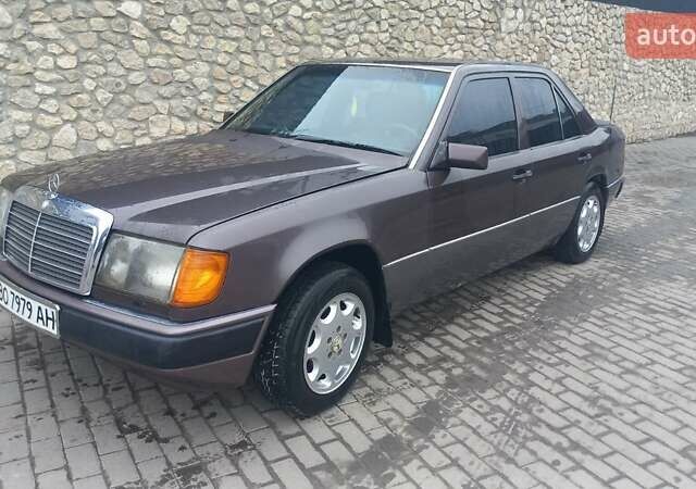 Сірий Мерседес Е-Клас, об'ємом двигуна 2.3 л та пробігом 452 тис. км за 2700 $, фото 9 на Automoto.ua