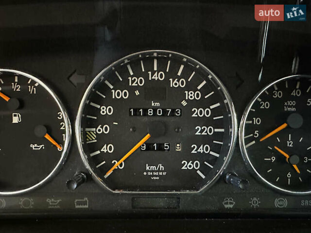 Сірий Мерседес Е-Клас, об'ємом двигуна 5 л та пробігом 118 тис. км за 85000 $, фото 9 на Automoto.ua