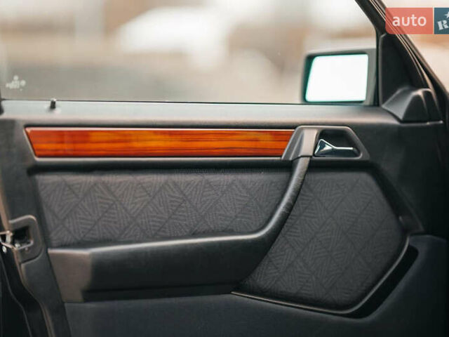 Сірий Мерседес Е-Клас, об'ємом двигуна 2.8 л та пробігом 126 тис. км за 25000 $, фото 44 на Automoto.ua