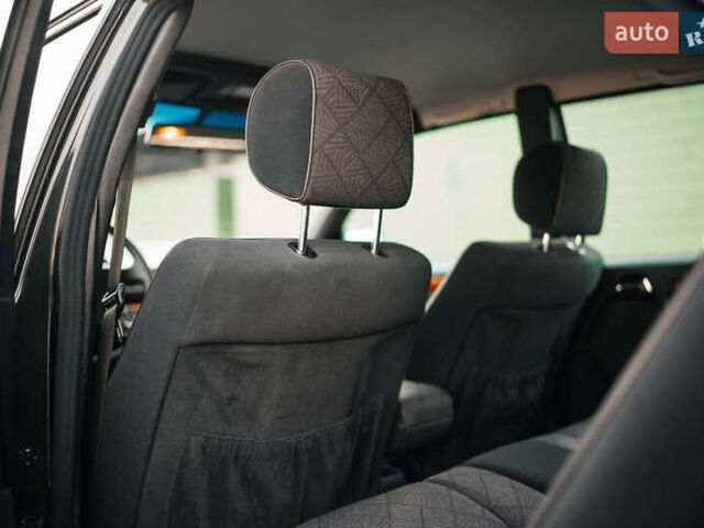 Сірий Мерседес Е-Клас, об'ємом двигуна 2.8 л та пробігом 126 тис. км за 25000 $, фото 38 на Automoto.ua