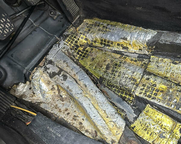 Сірий Мерседес Е-Клас, об'ємом двигуна 2.5 л та пробігом 530 тис. км за 3800 $, фото 5 на Automoto.ua