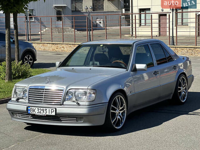 Сірий Мерседес Е-Клас, об'ємом двигуна 5 л та пробігом 118 тис. км за 85000 $, фото 20 на Automoto.ua