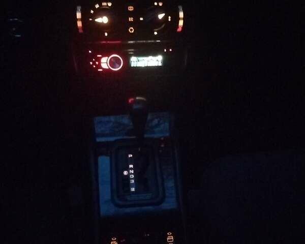 Серый Мерседес Е-Класс, объемом двигателя 3.2 л и пробегом 469 тыс. км за 6800 $, фото 19 на Automoto.ua