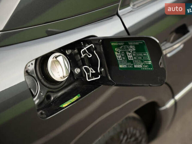 Сірий Мерседес Е-Клас, об'ємом двигуна 2.8 л та пробігом 126 тис. км за 25000 $, фото 13 на Automoto.ua