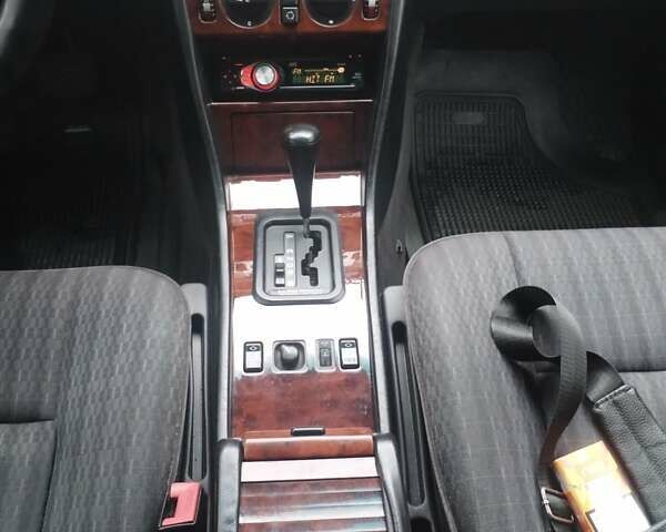 Серый Мерседес Е-Класс, объемом двигателя 3.2 л и пробегом 469 тыс. км за 6800 $, фото 15 на Automoto.ua