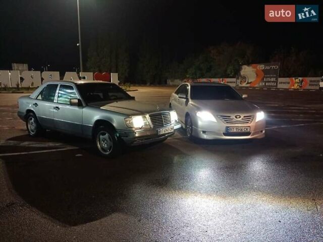 Серый Мерседес Е-Класс, объемом двигателя 3 л и пробегом 302 тыс. км за 4500 $, фото 2 на Automoto.ua