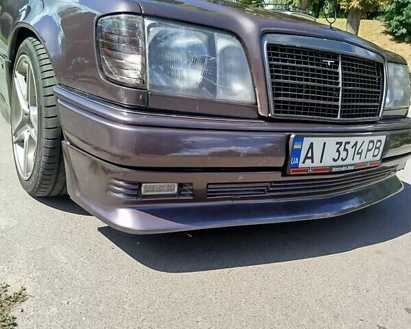 Сірий Мерседес Е-Клас, об'ємом двигуна 2.2 л та пробігом 380 тис. км за 4500 $, фото 1 на Automoto.ua