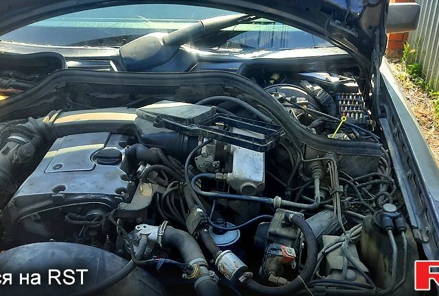 Сірий Мерседес Е-Клас, об'ємом двигуна 2.2 л та пробігом 560 тис. км за 4000 $, фото 9 на Automoto.ua