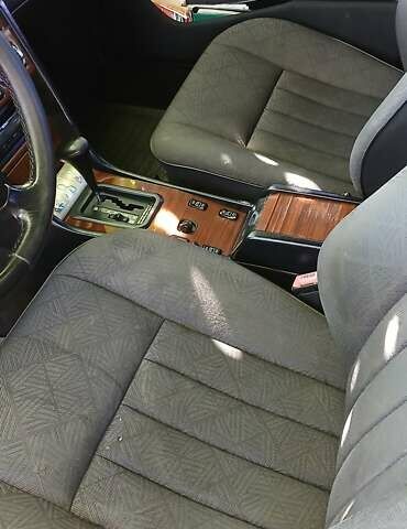 Сірий Мерседес Е-Клас, об'ємом двигуна 2.8 л та пробігом 391 тис. км за 3650 $, фото 7 на Automoto.ua