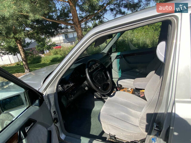 Серый Мерседес Е-Класс, объемом двигателя 2 л и пробегом 464 тыс. км за 5000 $, фото 11 на Automoto.ua