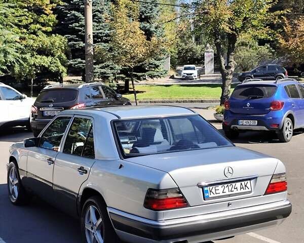 Сірий Мерседес Е-Клас, об'ємом двигуна 2.8 л та пробігом 303 тис. км за 4350 $, фото 8 на Automoto.ua