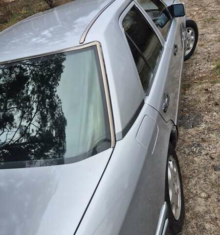 Сірий Мерседес Е-Клас, об'ємом двигуна 2 л та пробігом 547 тис. км за 2400 $, фото 31 на Automoto.ua