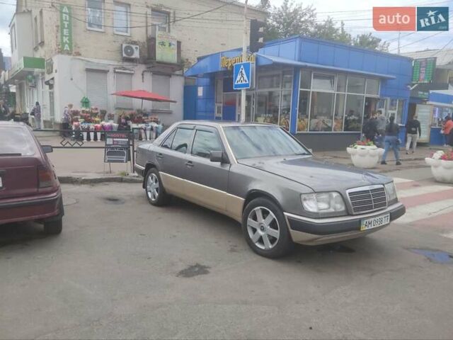 Сірий Мерседес Е-Клас, об'ємом двигуна 2.2 л та пробігом 388 тис. км за 2700 $, фото 6 на Automoto.ua