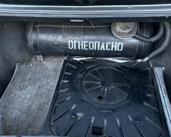 Серый Мерседес Е-Класс, объемом двигателя 2.2 л и пробегом 465 тыс. км за 4300 $, фото 17 на Automoto.ua