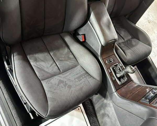 Серый Мерседес Е-Класс, объемом двигателя 2 л и пробегом 150 тыс. км за 2850 $, фото 10 на Automoto.ua