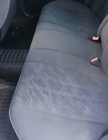 Серый Мерседес Е-Класс, объемом двигателя 2 л и пробегом 344 тыс. км за 3300 $, фото 85 на Automoto.ua