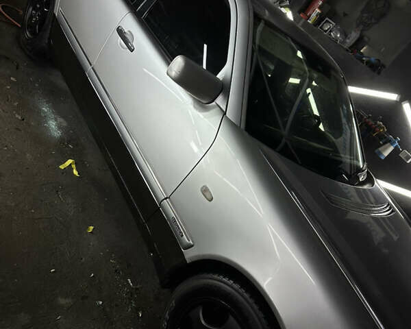 Серый Мерседес Е-Класс, объемом двигателя 2 л и пробегом 150 тыс. км за 2850 $, фото 4 на Automoto.ua