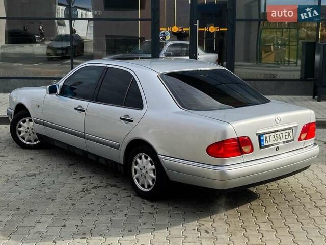 Серый Мерседес Е-Класс, объемом двигателя 2.3 л и пробегом 346 тыс. км за 4550 $, фото 8 на Automoto.ua