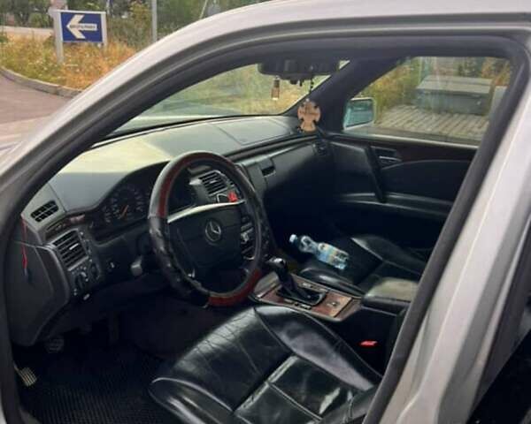 Сірий Мерседес Е-Клас, об'ємом двигуна 2 л та пробігом 345 тис. км за 3500 $, фото 6 на Automoto.ua