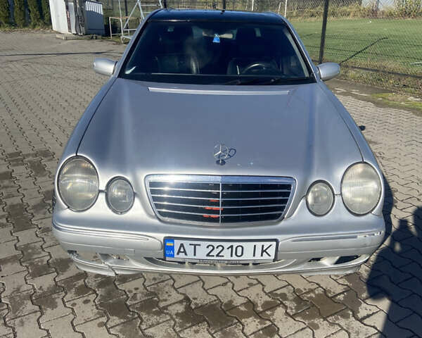 Сірий Мерседес Е-Клас, об'ємом двигуна 2.2 л та пробігом 300 тис. км за 3000 $, фото 1 на Automoto.ua
