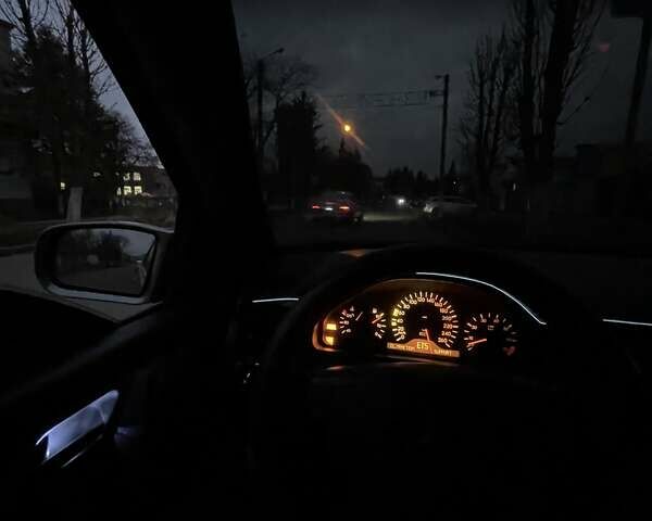 Сірий Мерседес Е-Клас, об'ємом двигуна 2.8 л та пробігом 500 тис. км за 3100 $, фото 6 на Automoto.ua