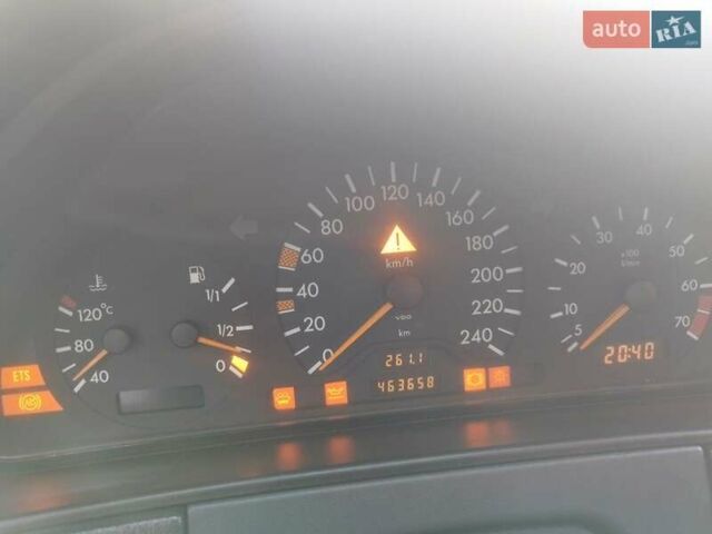 Серый Мерседес Е-Класс, объемом двигателя 2 л и пробегом 450 тыс. км за 3200 $, фото 2 на Automoto.ua