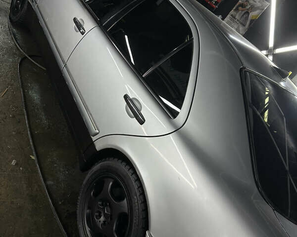 Серый Мерседес Е-Класс, объемом двигателя 2 л и пробегом 150 тыс. км за 2850 $, фото 5 на Automoto.ua