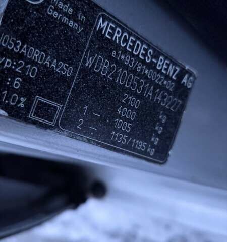 Серый Мерседес Е-Класс, объемом двигателя 2.8 л и пробегом 383 тыс. км за 2700 $, фото 21 на Automoto.ua