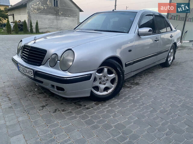 Сірий Мерседес Е-Клас, об'ємом двигуна 2 л та пробігом 433 тис. км за 2999 $, фото 9 на Automoto.ua