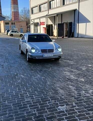 Серый Мерседес Е-Класс, объемом двигателя 2 л и пробегом 344 тыс. км за 3300 $, фото 72 на Automoto.ua